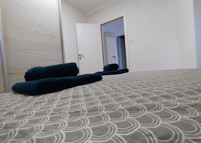 Mirna Obala アパート