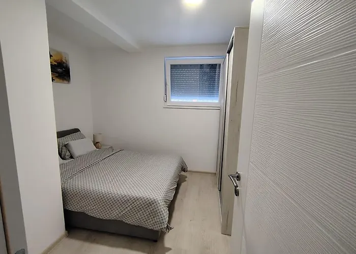 Mirna Obala アパート Veliko Gradište